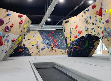 gibraltar/upper-rock-nature-reserve/landmark/rock-boulder-park