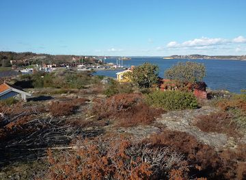sweden/gothenburg-archipelago/landmark/groto
