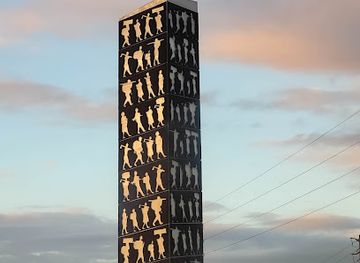 mozambique/maputo-province/landmark/mural-dos-combatentes