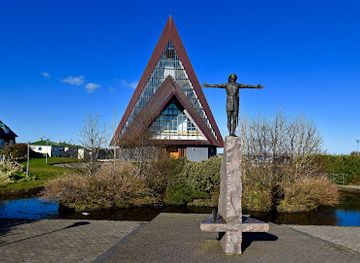 faroe-islands/hvalvik/landmark/vesturkirkjan