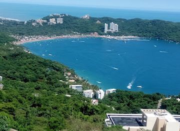 mexico/acapulco/acapulco-diamante/landmark/mirador-puerto-marques