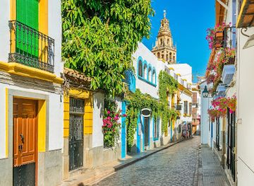 spain/cordoba/san-basilio/landmark/foso-del-alcazar-viejo-de-cordoba