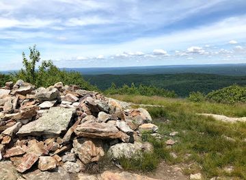 new-jersey/appalachian-trail/landmark/large-pile-of-rocks