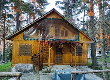 bulgaria/rhodope-mountains/landmark/hizha-varhovrah