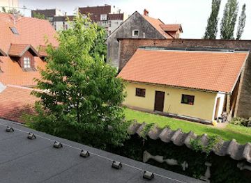 slovenia/southeast-slovenia/landmark/plecnik-house