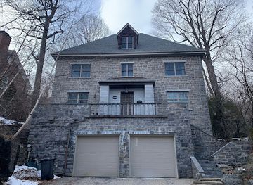 canada/lanaudiere/landmark/1265-rue-redpath-crescent