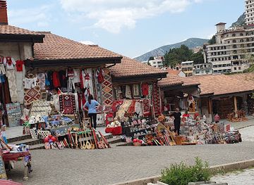 albania/kurbin/landmark/pazari-i-vjeter