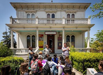 california/oakland/landmark/peralta-hacienda-historical-park