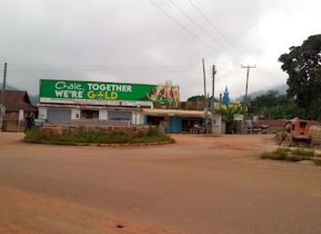 ghana/kwahu/landmark/mpraeso-roundabout