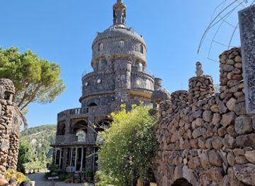 lebanon/koura/landmark/chateau-du-liban