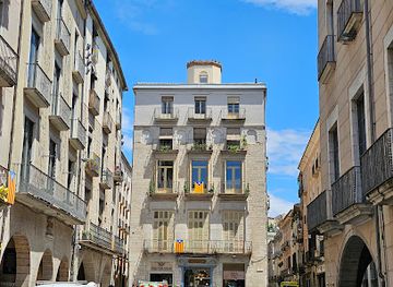 spain/girona/landmark/antiga-casa-bellsola-1892