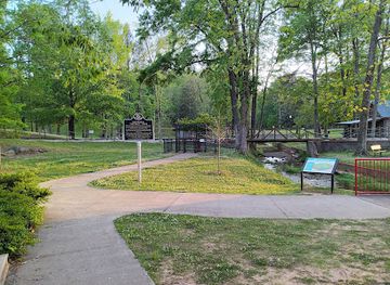 alabama/opelika/landmark/city-park-monkey-park