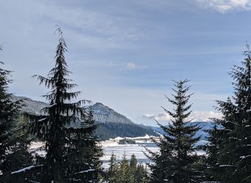 washington/mount-baker-snoqualmie-national-forest/landmark/lake-keechelus-trailhead