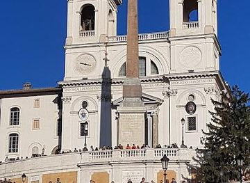 vatican-city/vatican-pinacoteca/landmark/piazza-della-trinita-dei-monti
