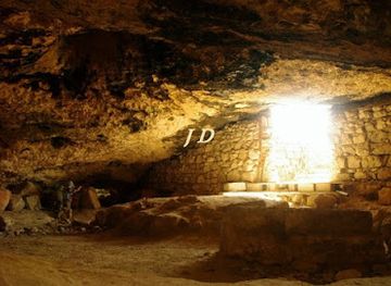 jordan/amman-plateau/landmark/early-bronze-age-cave