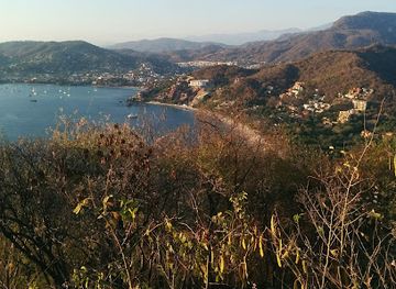 mexico/ixtapa-zihuatanejo/landmark/hotel-zihuatanejo