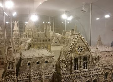 hungary/keszthely/landmark/horrorarium-and-torture-museum