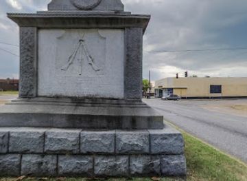 alabama/gadsden/landmark/emma-sansom-statue