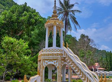 thailand/chumphon/landmark/wat-tham-pong-pang