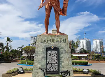 Lapulapu Monument