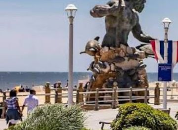 virginia/virginia-beach/oceanfront/landmark/oceanfront