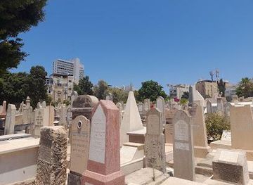 israel/holon/landmark/trumpeldor-tel-aviv-cemetery