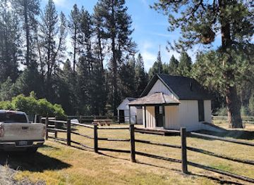oregon/wheeler-county/landmark/murderer-s-creek-guard-station