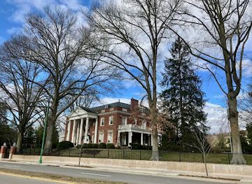 west-virginia/eastern-panhandle/landmark/west-virginia-governor-s-mansion