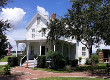 florida/north-florida/landmark/clermont-historic-village-museum