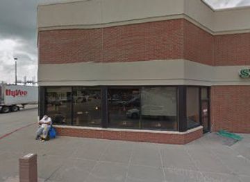 nebraska/columbus/landmark/wahlburgers