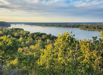 missouri/hannibal/landmark/haunted-hannibal-ghost-tours