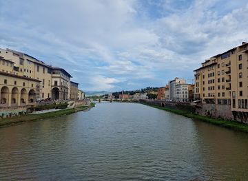 italy/romagna/landmark/ponte-vecchio