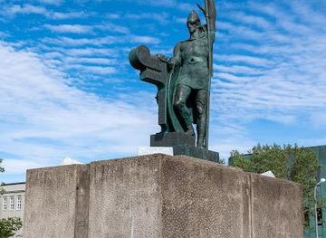 iceland/keflavik/landmark/ingolfur-arnarson
