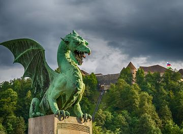slovenia/central-slovenia/landmark/dragon-bridge