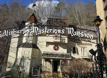 tennessee/great-smoky-mountains/landmark/mysterious-mansion