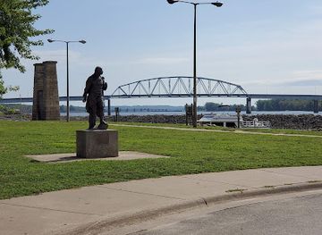 iowa/muscatine/landmark/riverside-park