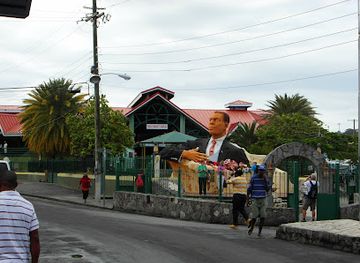 antigua-and-barbuda/fig-tree-drive/landmark/vc-bird-monument