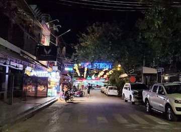 cambodia/siem-reap/landmark/old-market-bridge
