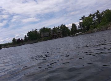 new-york/thousand-islands/landmark/friendly-island