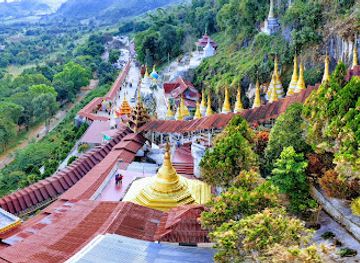 myanmar-burma/golden-rock/landmark/pindaya-caves