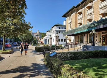 arkansas/hot-springs/landmark/quapaw-baths-spa