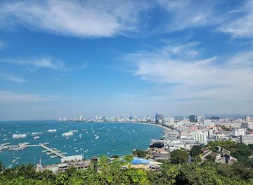 thailand/pattaya/landmark/phra-tamnak-mountain-viewpoint