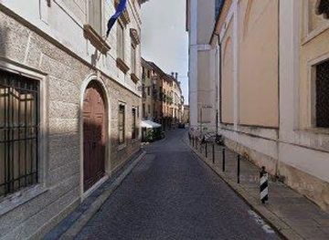 italy/verona/landmark/piazzetta-santo-stefano-0