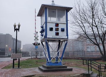 connecticut/meriden/landmark/meriden-traffic-control-tower