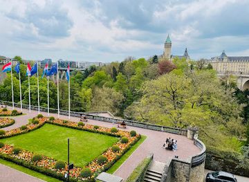 luxembourg/luxembourg-city/landmark/place-de-la-constitution