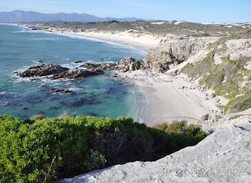 south-africa/western-cape/landmark/walker-bay-nature-reserve-office