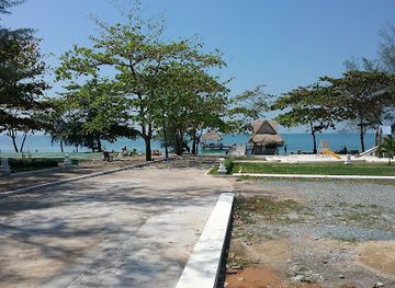 cambodia/sihanoukville/independence-beach/landmark/independence-beach-pier