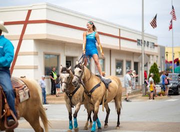 arkansas/springdale/landmark/explore-springdale