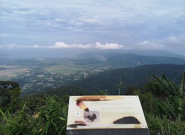 malaysia/langkawi-archipelago/landmark/thousand-memories-eagle-stairs