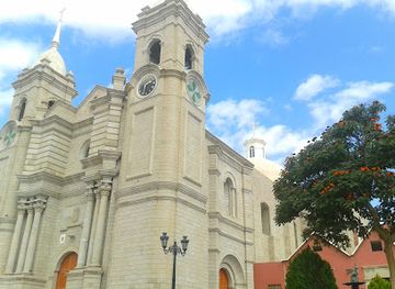 peru/moquegua/landmark/catedral-santo-domingo-diocesis-de-tacna-y-moquegua